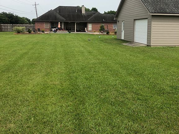 2nd image of 100 Rushmore Ln
