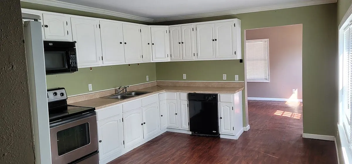 3 bed, 2.0 bath, 1540 sqft, $1,100 — Photo 1