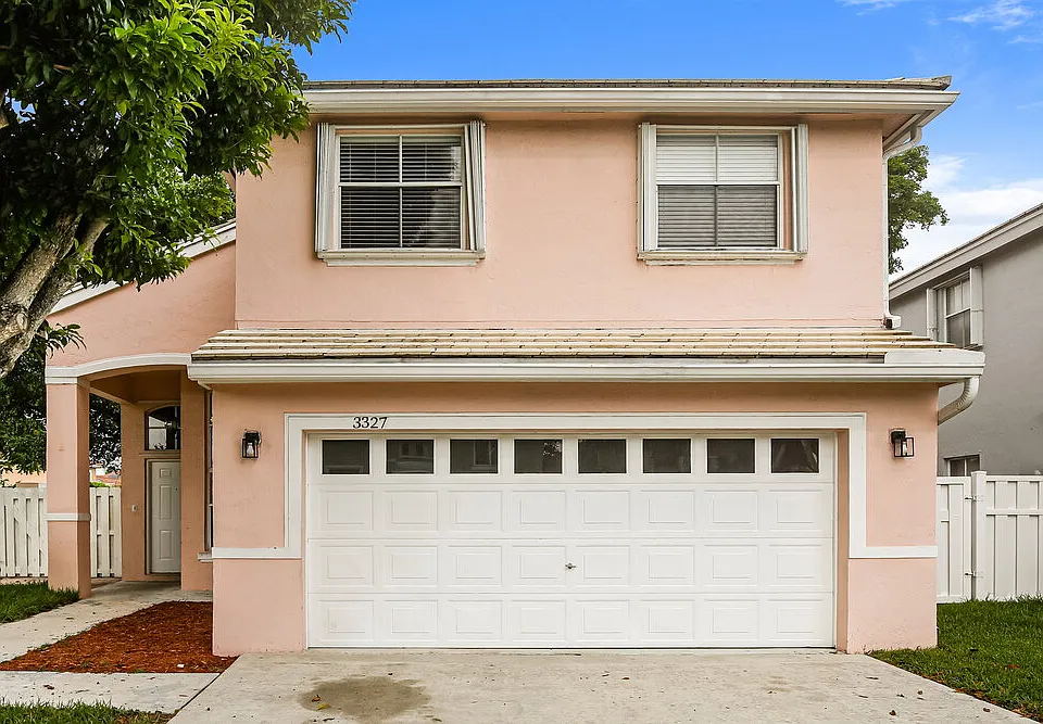3327 Bonito Ln