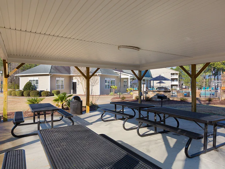 Waterford Apartments — Photo 7