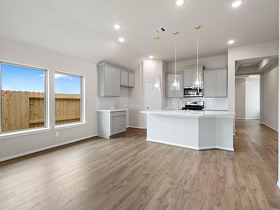 6th image of this home