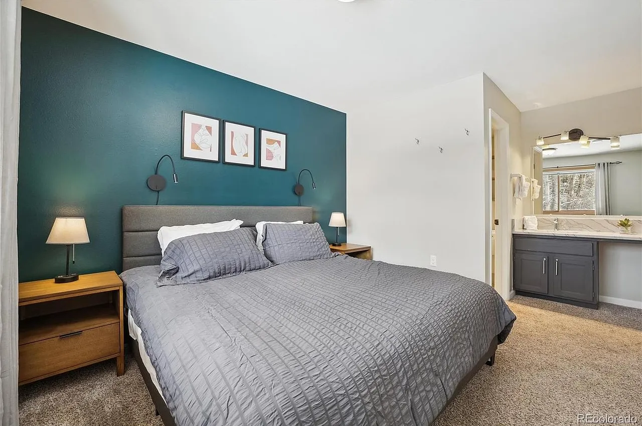 2 bed, 850 sqft, $3,200 — Photo 3