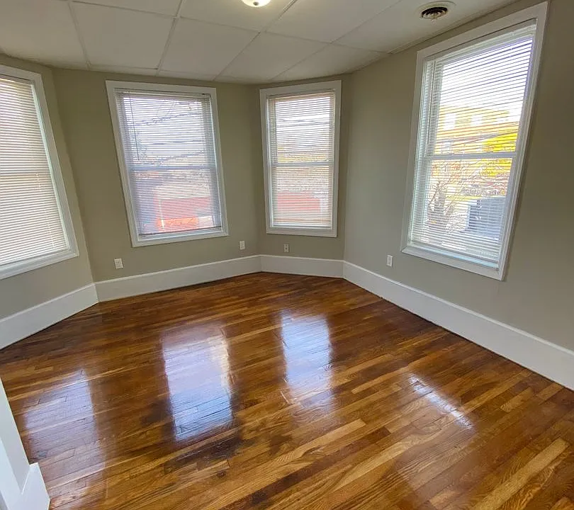 38 Neptune St #2L