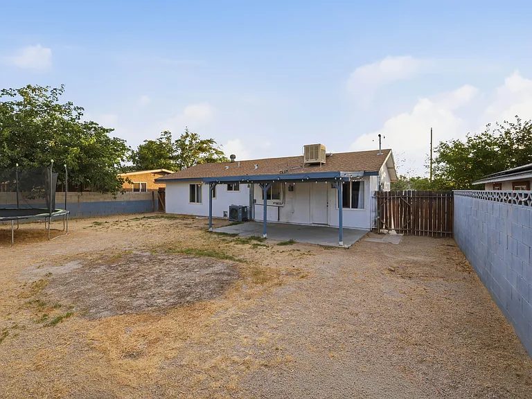 38466 Sumac Ave — Photo 22