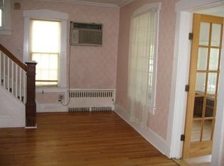 11 Rose St, Freeport, NY 11520