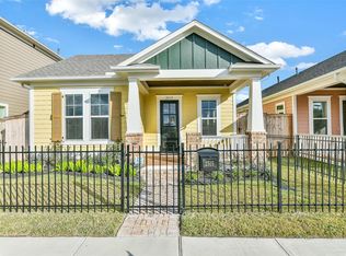 2515 S Houston Ave, Pearland, TX 77581
