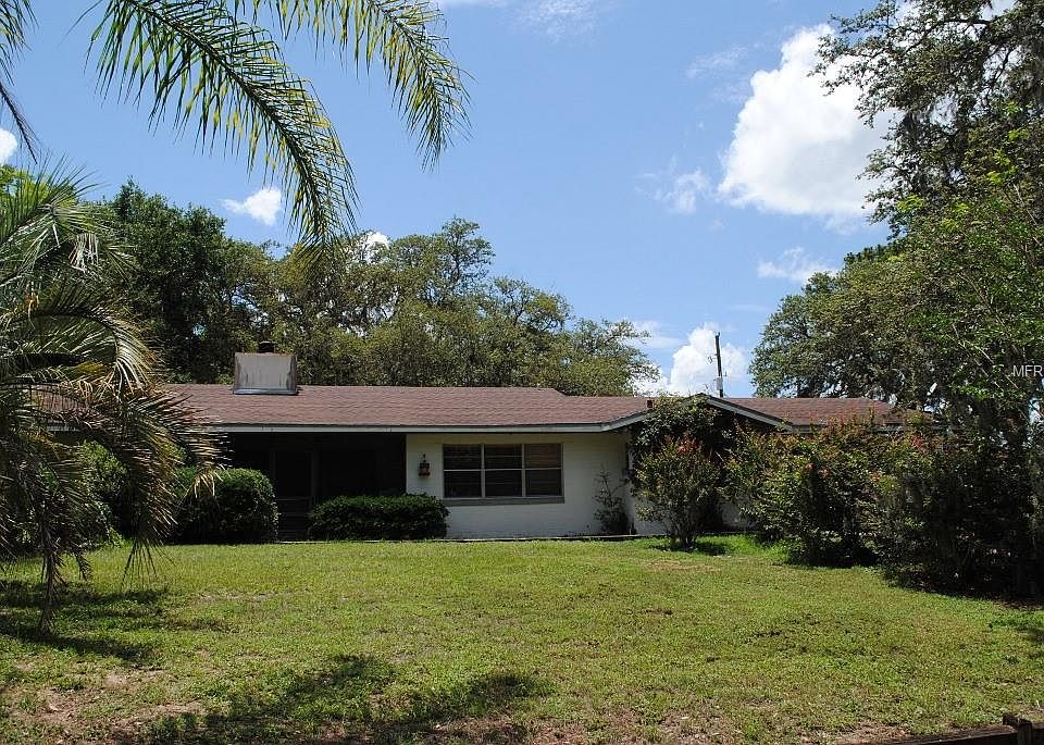 1st image of 10519 N Crescent Ln