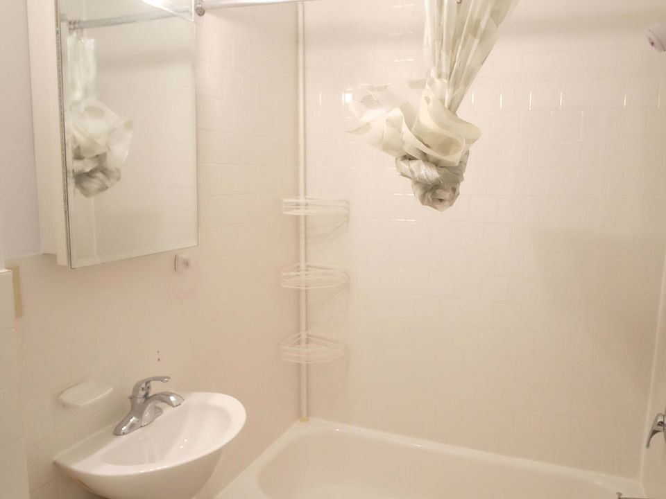 1st image of 336 W 49th St APT 5FE