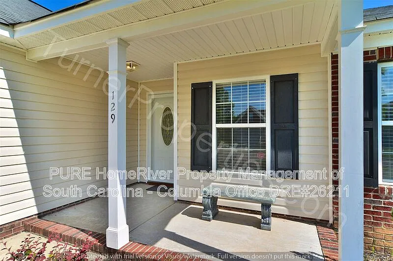 3 bed, 2.0 bath, 1350 sqft, $1,795 — Photo 2
