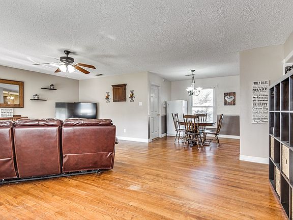 1600-plymouth-dr-n-irving-tx-High-Res-5.jpg