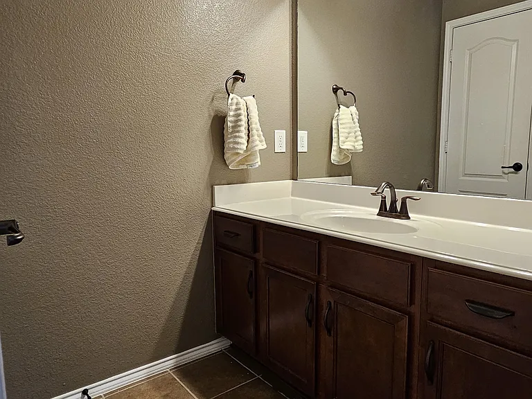 1202 Chestnut Hill Dr — Photo 27