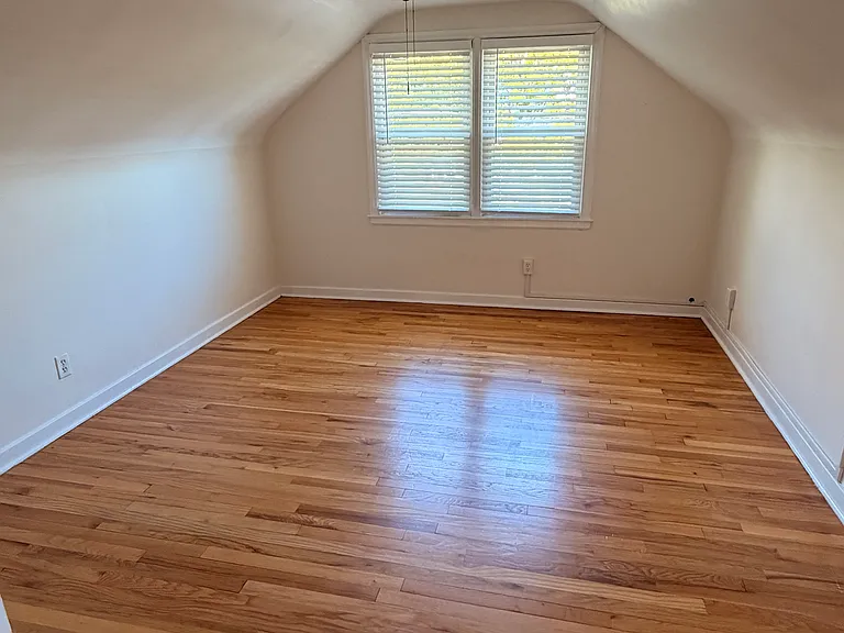 123 Lyon Pl — Photo 17