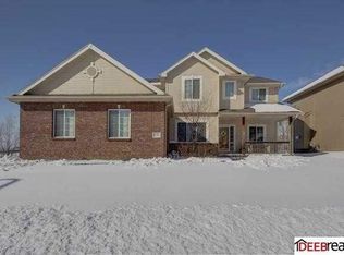 2104 N 174th St, Omaha, NE 68116