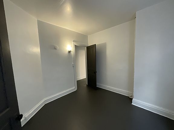 3rd image of 1042 W Market St #11520022