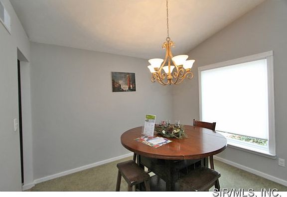 3rd image of 52 Red Bud Ln