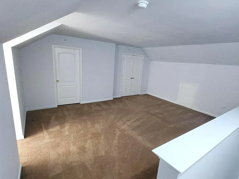 302 Hidden Dr — Photo 23
