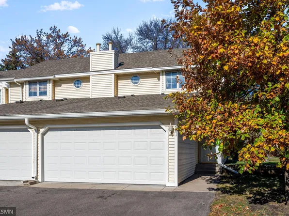 261 Maureen Ln NE, Columbia Heights, MN 55421