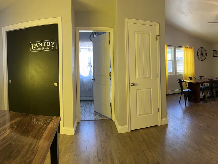 2866 Elm Ave — Photo 6