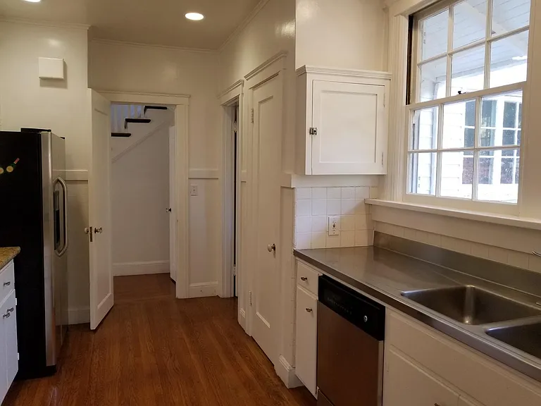 950 N San Antonio Rd #21 — Photo 10