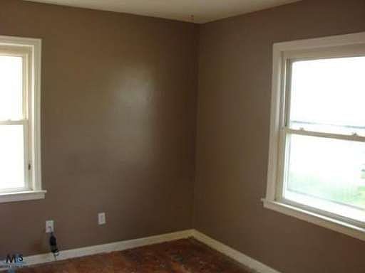 4th image of 17719 Ivanhoe St