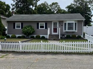 84 Larsen Rd, West Milford, NJ 07480