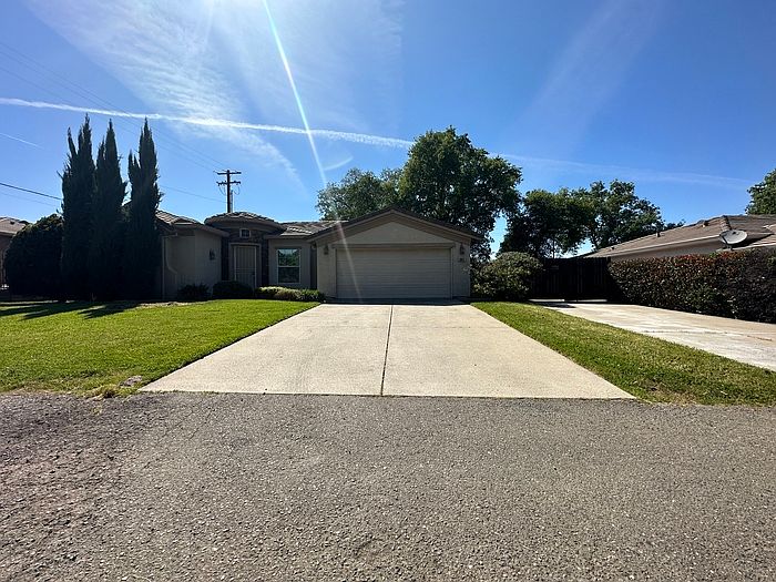 1st image of 8904 Vincent Ave
