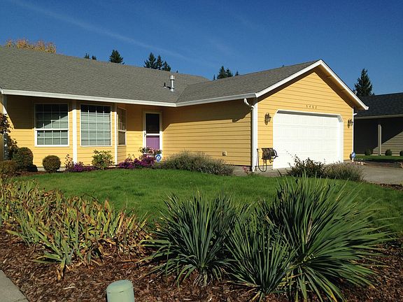 2nd image of 5402 NE 55th St