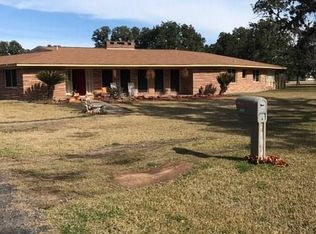 1150 E Brazos Ave, West Columbia, TX 77486
