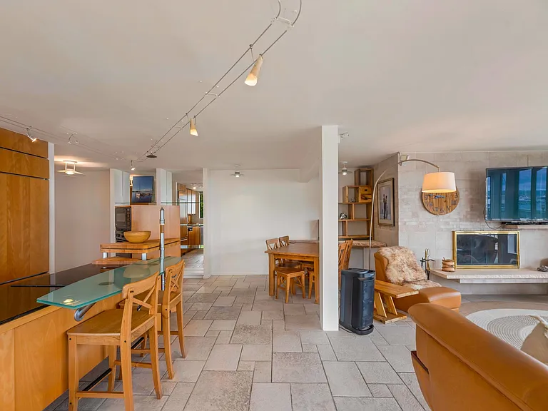 4561 Lake Washington Blvd NE #104 — Photo 7