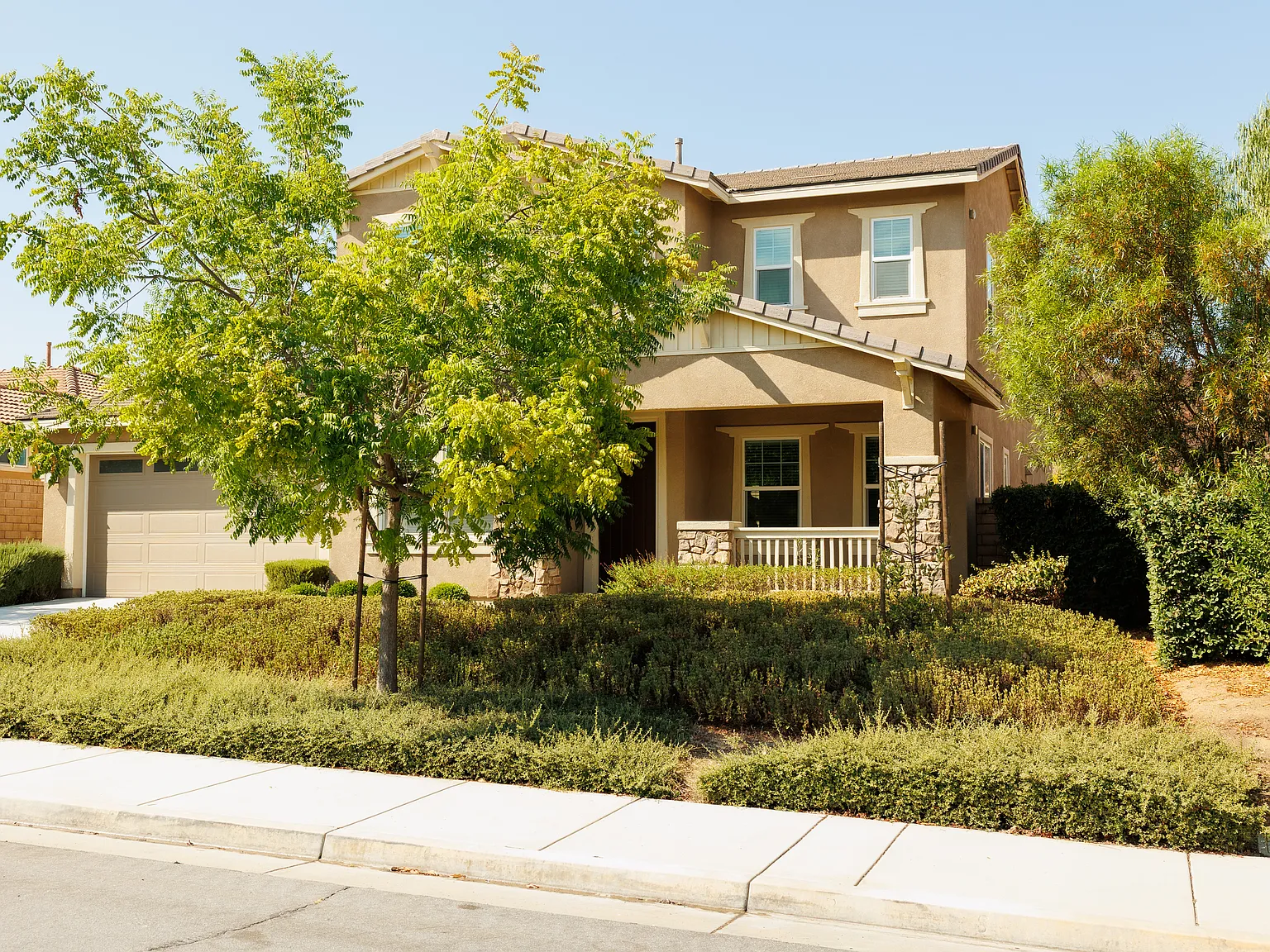 4 bed, 2998 sqft, $3,700 — Photo 3