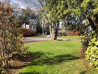 8415 Lynbrook Dr — Photo 20