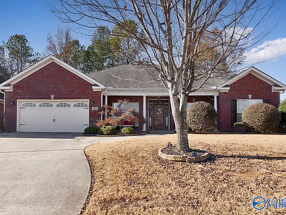2nd image of 211 Blackwood Dr