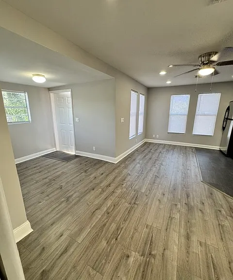 726 Bradley St #TOP — Photo 4
