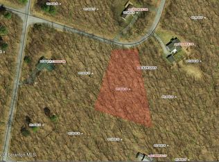 Red Rock Cir, Lackawaxen, PA 18435