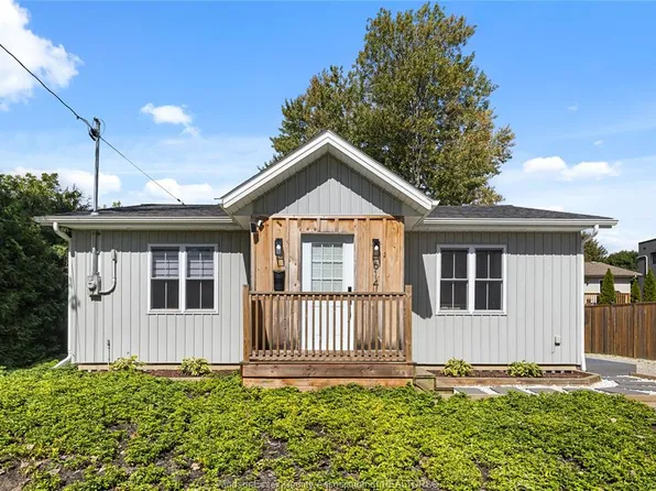 614 Peter St, Kingsville, ON N9Y 3G8
