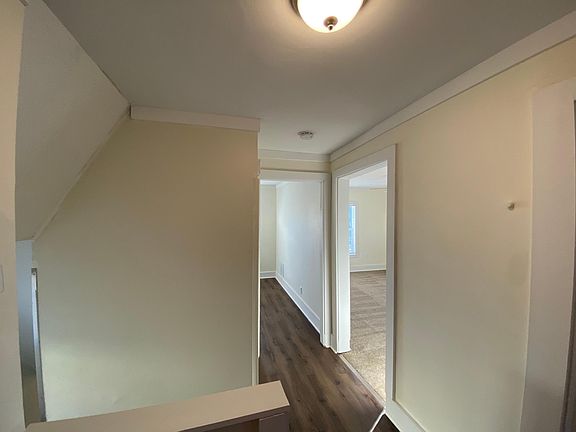 4th image of 229 W Slingluff Ave #2