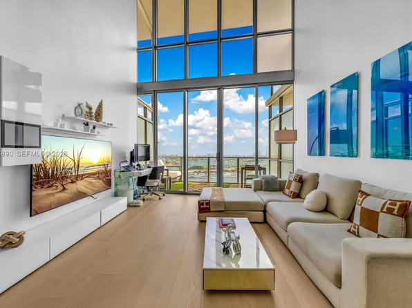 1100 Biscayne Blvd Unit 4305, Miami, FL 33132