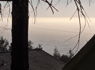 90 Spur Ct, Whitethorn, CA 95589