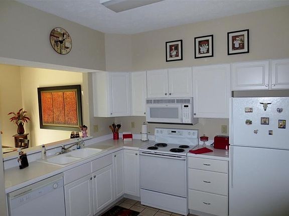 5th image of 8516 Timber Park Dr
