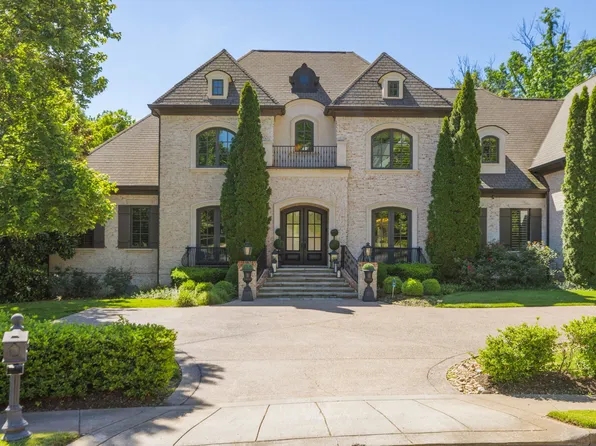 1090 Stockett Dr, Nashville, TN 37221