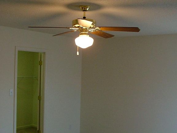 5th image of 164 Springwood Ln