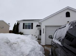 3524 39th St S, Moorhead, MN 56560