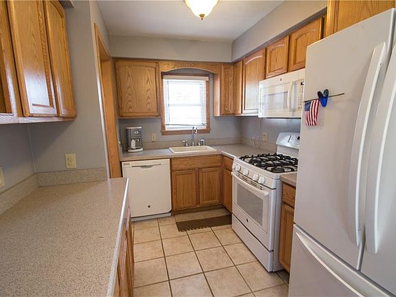 5th image of 29215 Green Dr