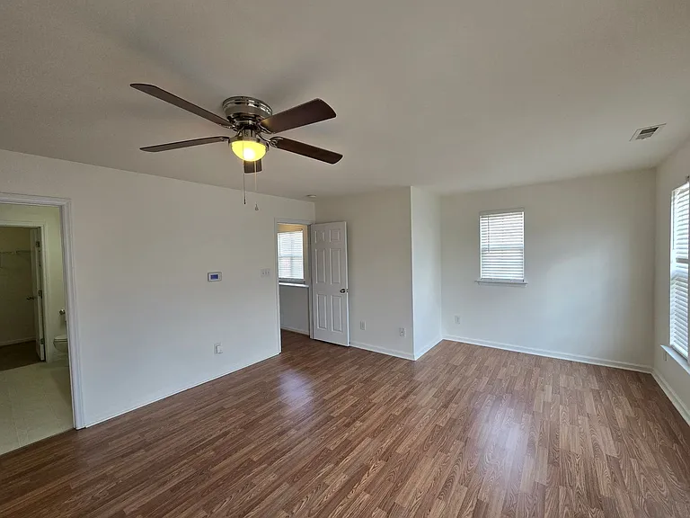 9804 Blackwell Dr — Photo 10