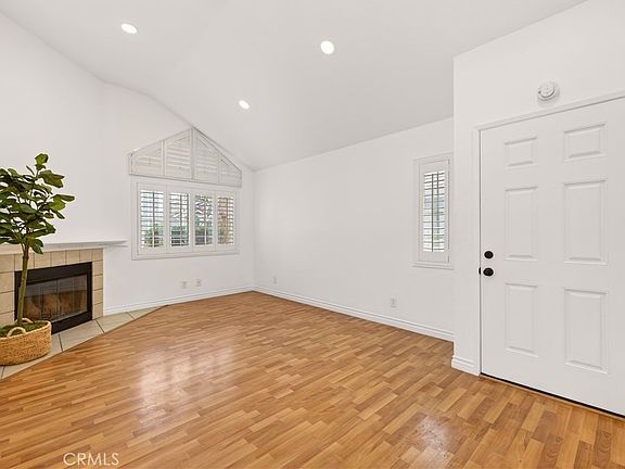 5th image of 9680 Cabot Ct