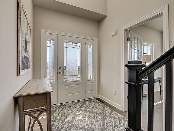 Photo and content may vary