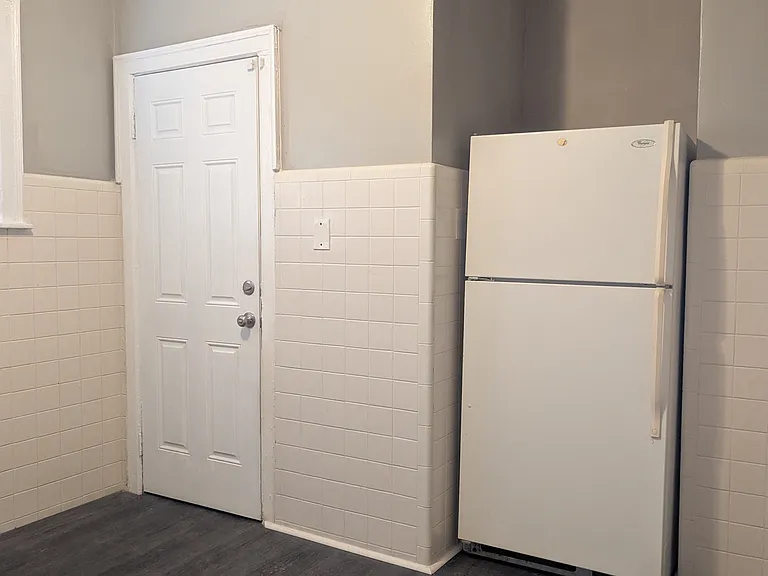 3825 Waverly St #1 — Photo 8