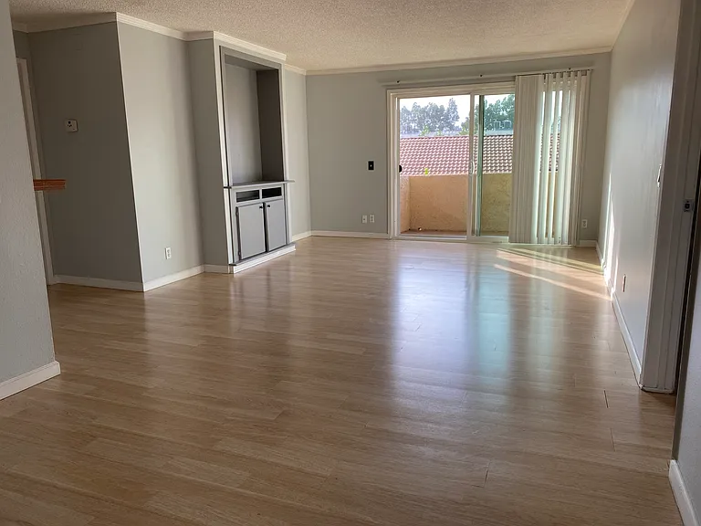 15425 Sherman Way #355 — Photo 11