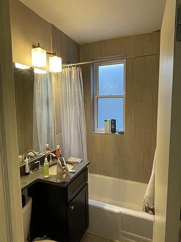 1st image of 511 W Belmont Ave #51123