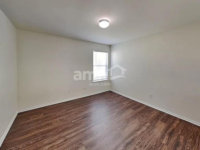 211 Remington Run — Photo 13